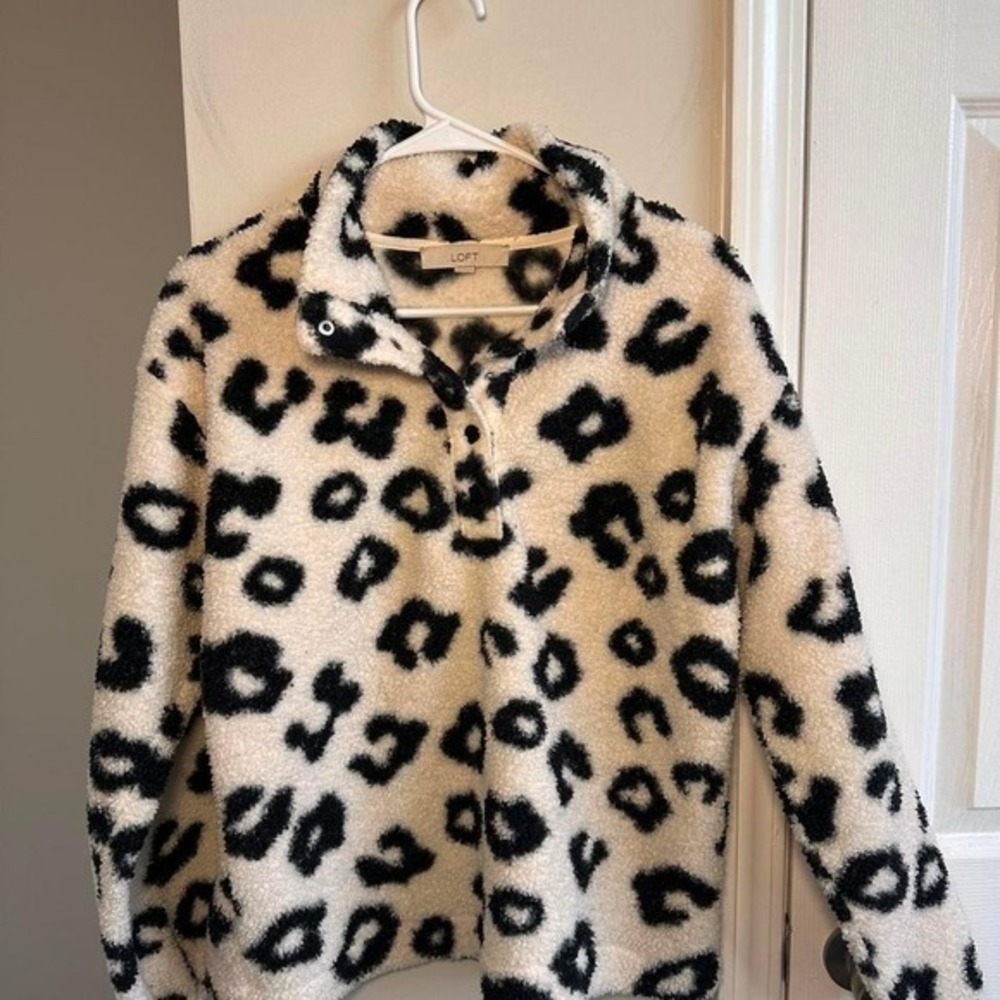 LOFT Leopard Print Fuzzy Fleece Snap Neck Pullover Top Women's XS
